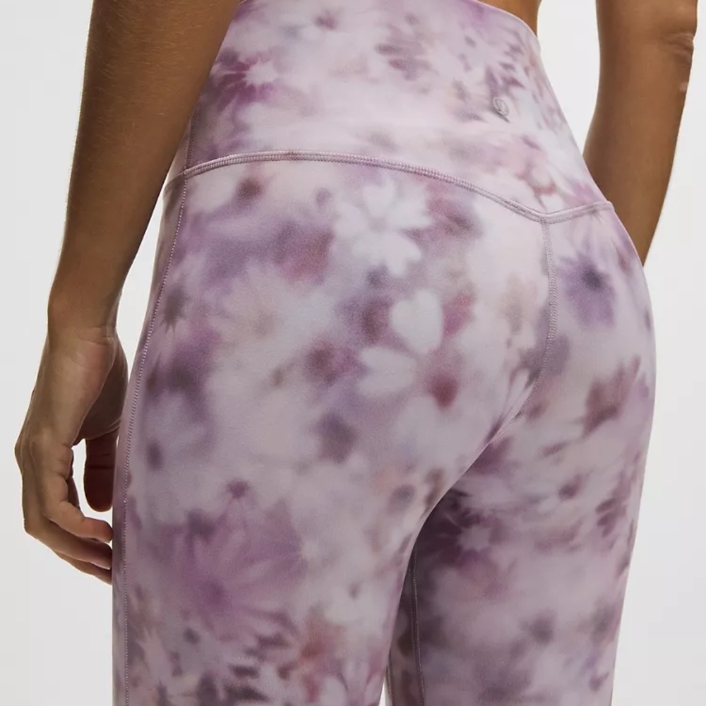 NWT Lululemon High Rise Leggings 25" - Meadow Haze Pink Multi - Picture 4 of 6